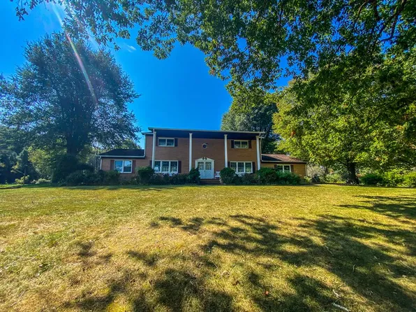 6852 Kimberling Rd, Bland, VA 24315