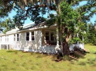 7888 Berry Manor Ln, Edisto Island, SC 29438