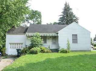 1207 E 26th St, Muncie, IN 47302