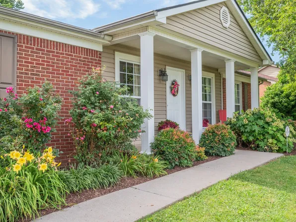 211 Westwind Dr, Springfield, TN 37172