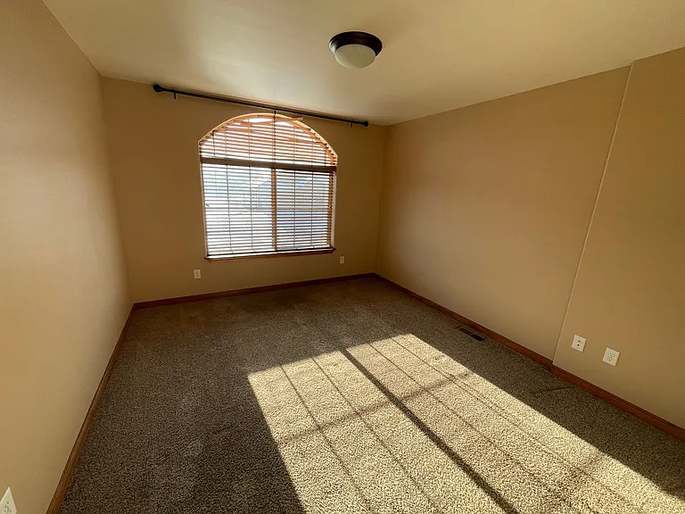 1965 Lake Hills Dr — Photo 6