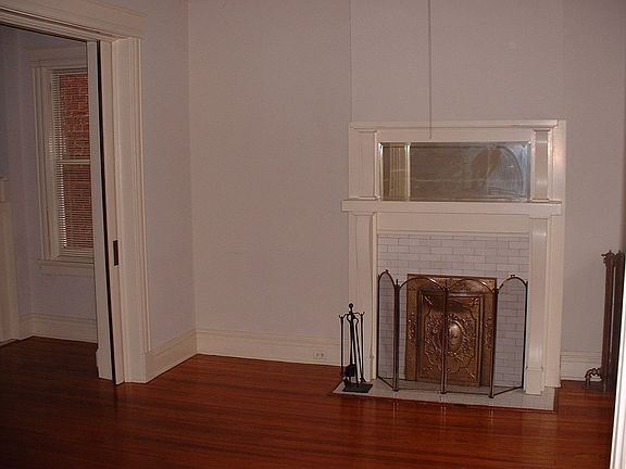 4th image of 2217 Floyd Ave