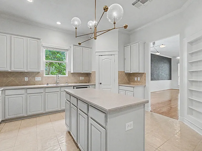 158 Lattice Gate St — Photo 19