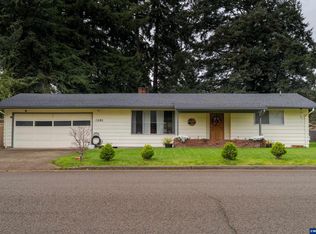 1095 N Manzanita St, Canby, OR 97013