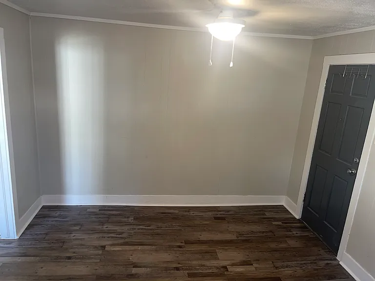 304 Reagan St — Photo 14