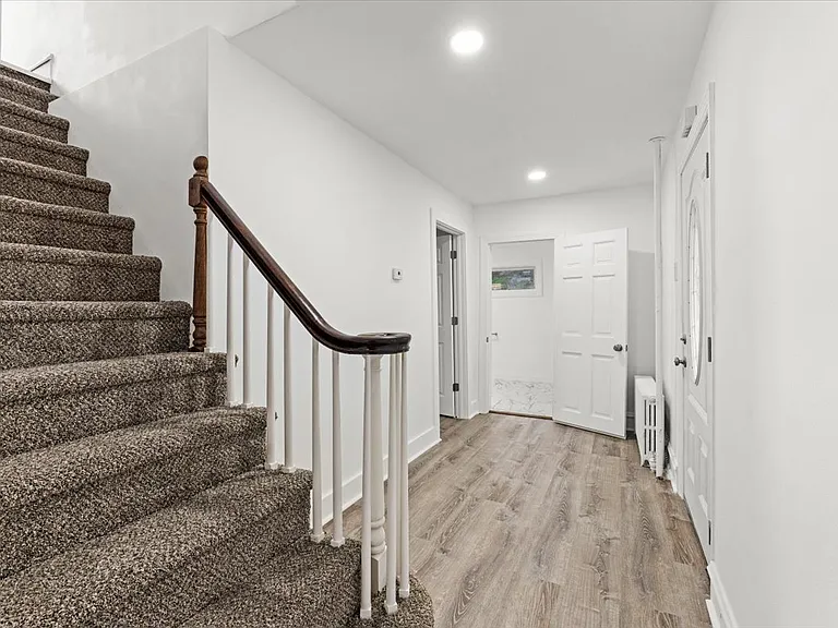 402 River St — Photo 25