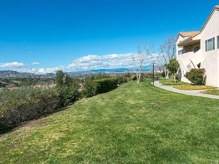 21226 Trumpet Dr — Photo 2