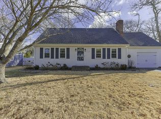 288 Arrowhead Dr, Hyannis, MA 02601
