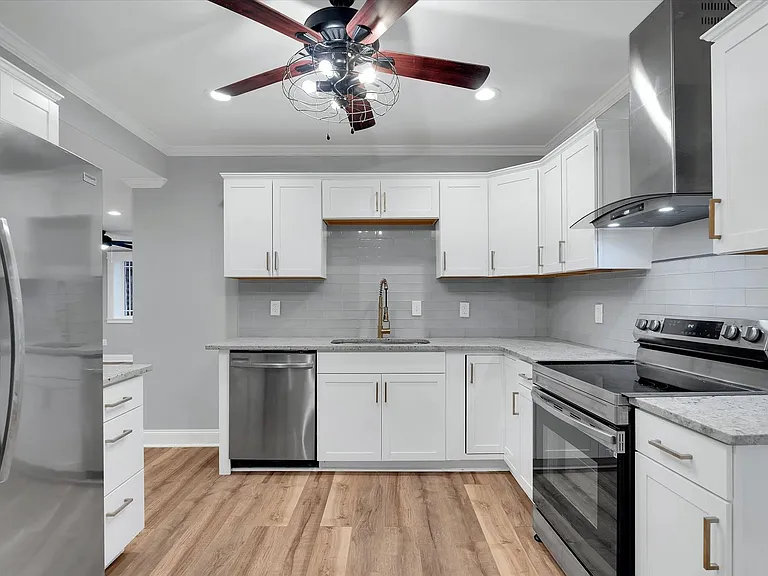19 Granada Dr — Photo 10