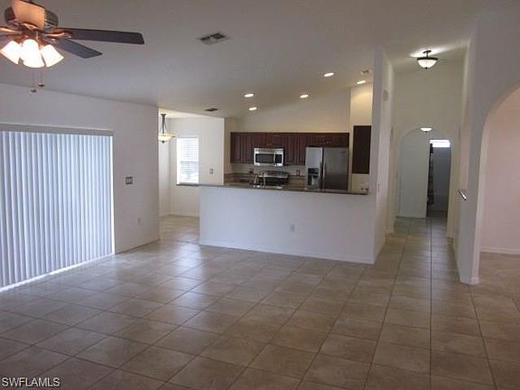 4th image of 3561 NE 8th Pl