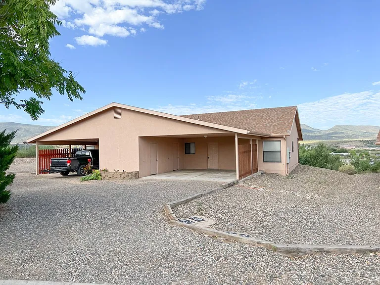 330 S Arnold Ter #A — Photo 1