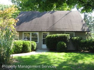 200 1/2 Westwood Rd, Goshen, IN 46526