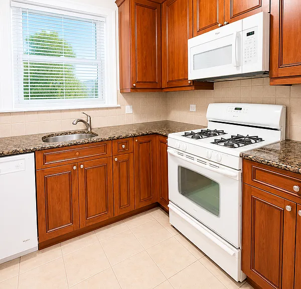 2042 W Farragut Ave #2S — Photo 4