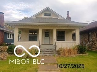220 N Vine St, Shelbyville, IN