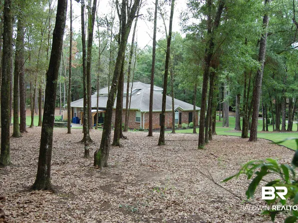 166 Willow Lake Dr, Fairhope, AL 36532
