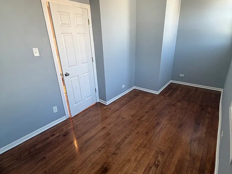1333 Clinton Ave #2 — Photo 9