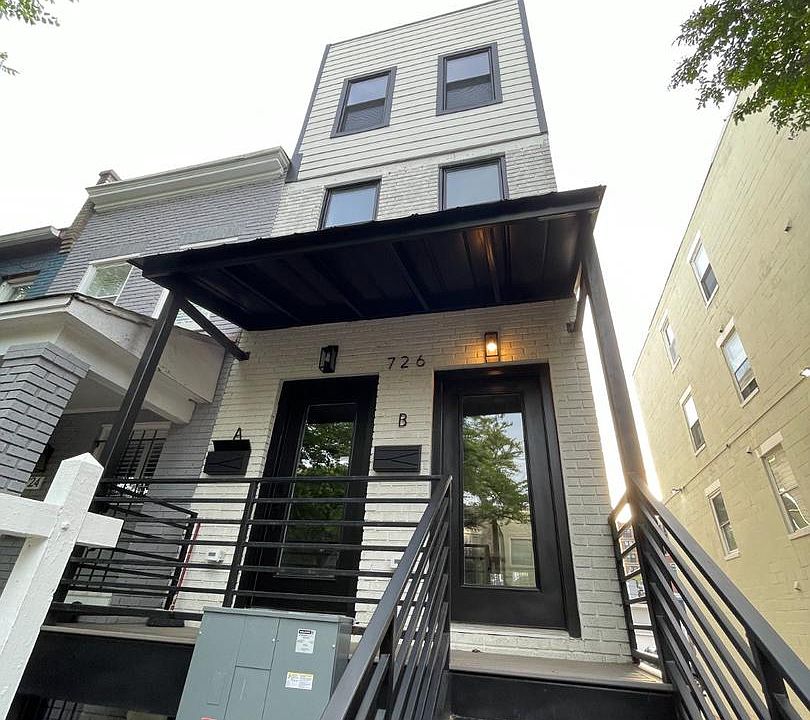 1st image of 726 11th St NE
