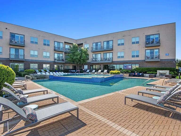 The Flats at Palisades — Photo 30