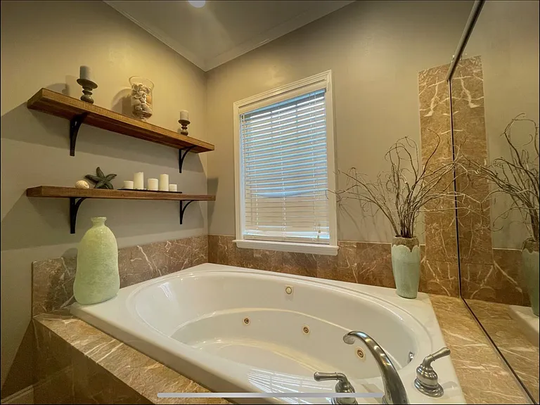 210 Brooks Dr — Photo 27
