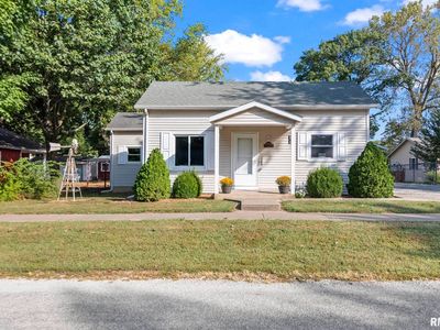 205 W Madison St, Athens, IL, 62613