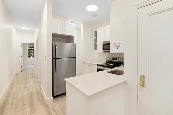 Rented by Compass | media 8