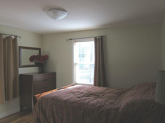 Bedroom 1 (add a ceiling fan recently )