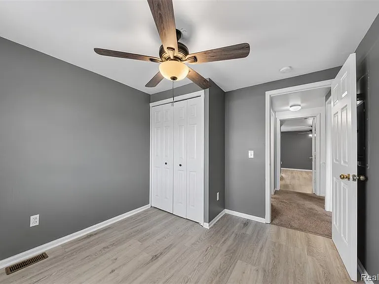 16515 Terrace Village Dr — Photo 36