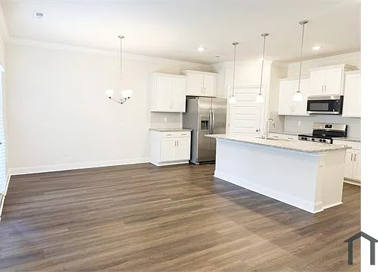 4 bed, 1841 sqft, $2,450 — Photo 4