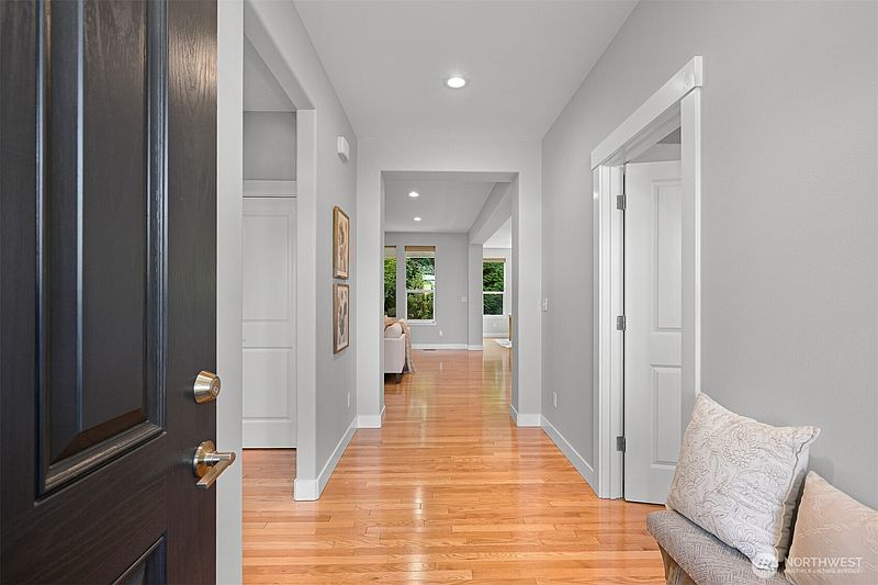 4th image of 2208 Westcott Street