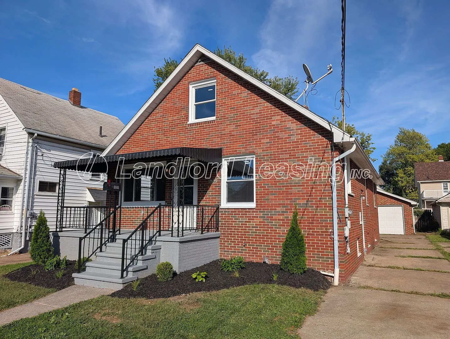 Updated Brick 3-Bedroom with New Kitchen and Windows — Photo 1