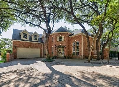 3rd image of 3809 Bent Brook Dr