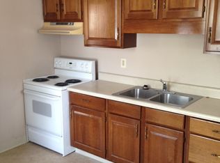 548 Pike St #DUPLEX, Meadow Lands, PA 15347