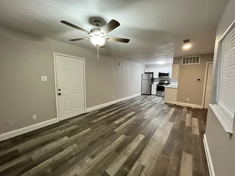 Athens Townhomes — Photo 42