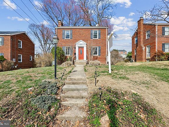 2nd image of 2613 Elnora St