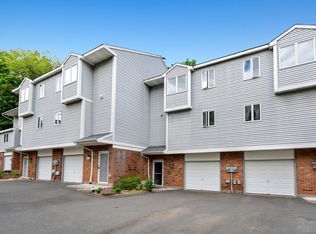 33 Brinley Way #33, Newington, CT 06111