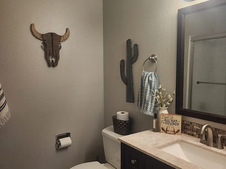 3512 E Vittoria Way — Photo 22