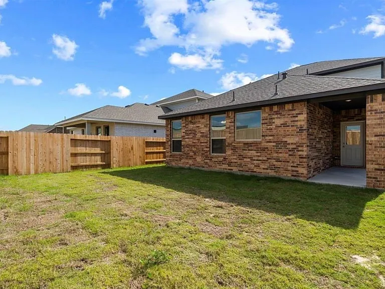 22326 Auburn Cabin Ln — Photo 36