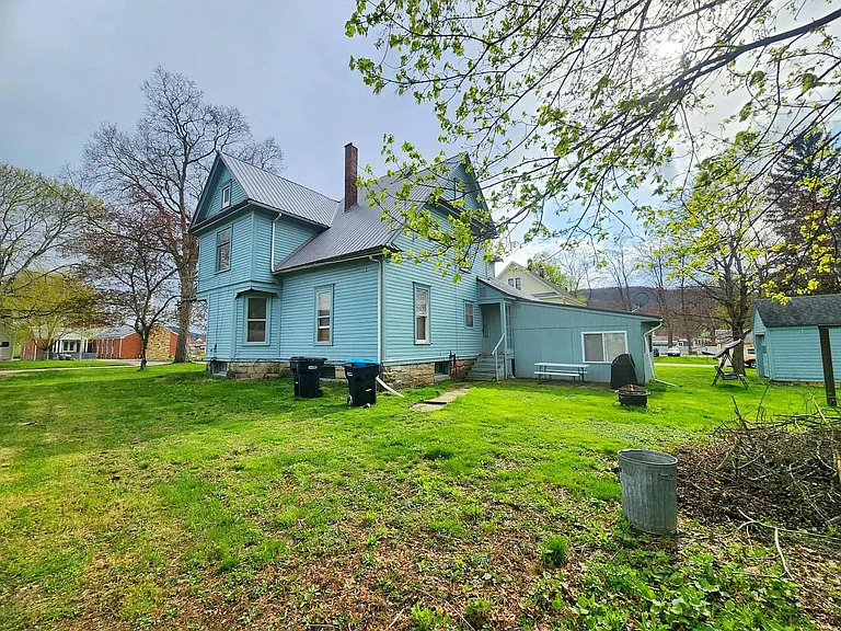 25 Temple St — Photo 1