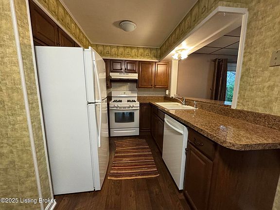 5th image of 4902 Granada Dr