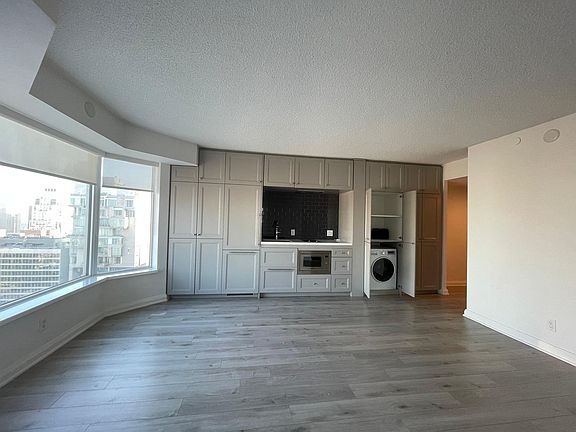 3rd image of 155 Yorkville Ave #2904