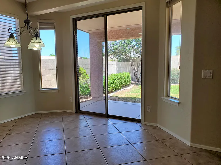 2094 E Oakland St — Photo 9
