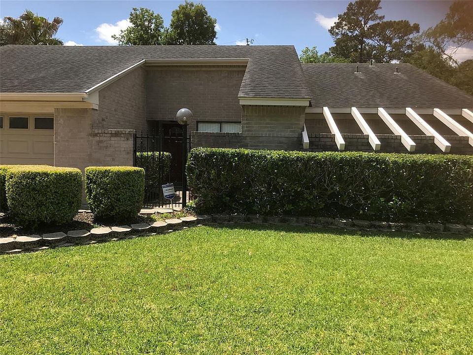 1st image of 7411 Willow Oak Dr