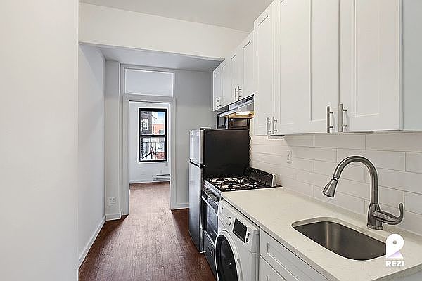 1st image of 336 W 49th St APT 5RE