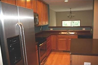 4th image of 5004 Everest Ln N