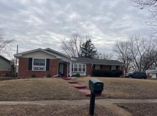 2703 Aberdeen Dr, Florissant, MO 63033