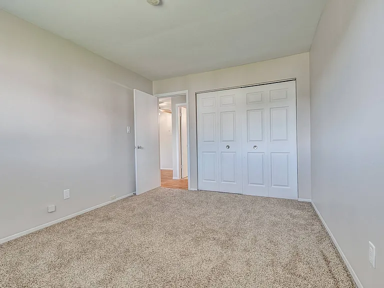 Danube-Classic Primary Bedroom