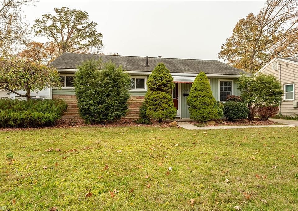 1st image of 374 Marseilles Ave