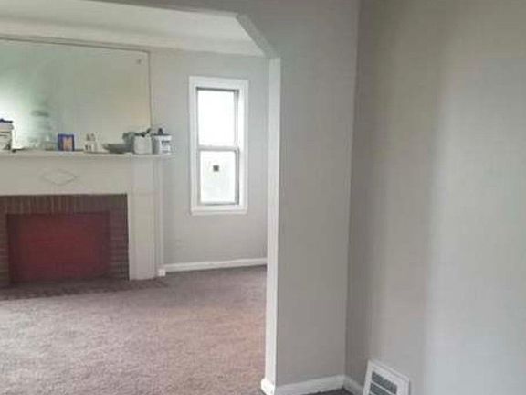 4th image of 20502 Riopelle St