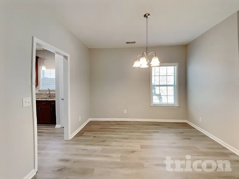 1529 Bending River Dr — Photo 6