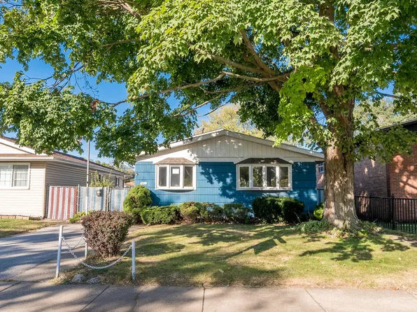 14132 S Manistee Ave, Burnham, IL 60633